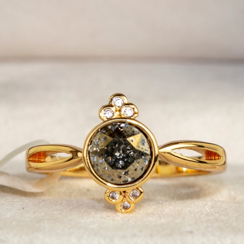 Fragrant jewels liquid gold collection ring